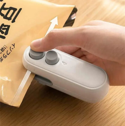 Portable Sealing Machine – Mini Heat Sealer for Food Storage