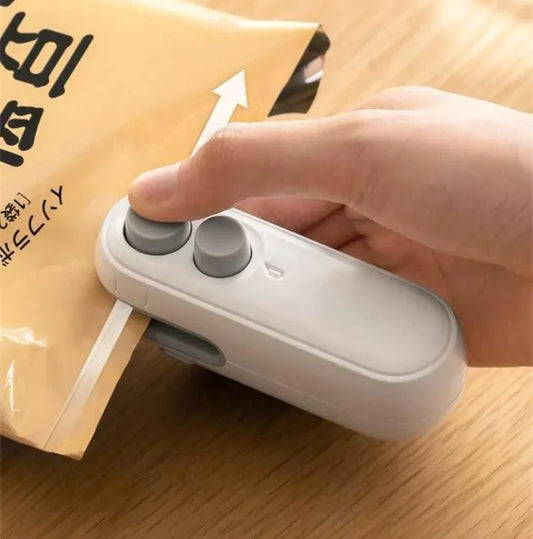 Portable Sealing Machine – Mini Heat Sealer for Food Storage